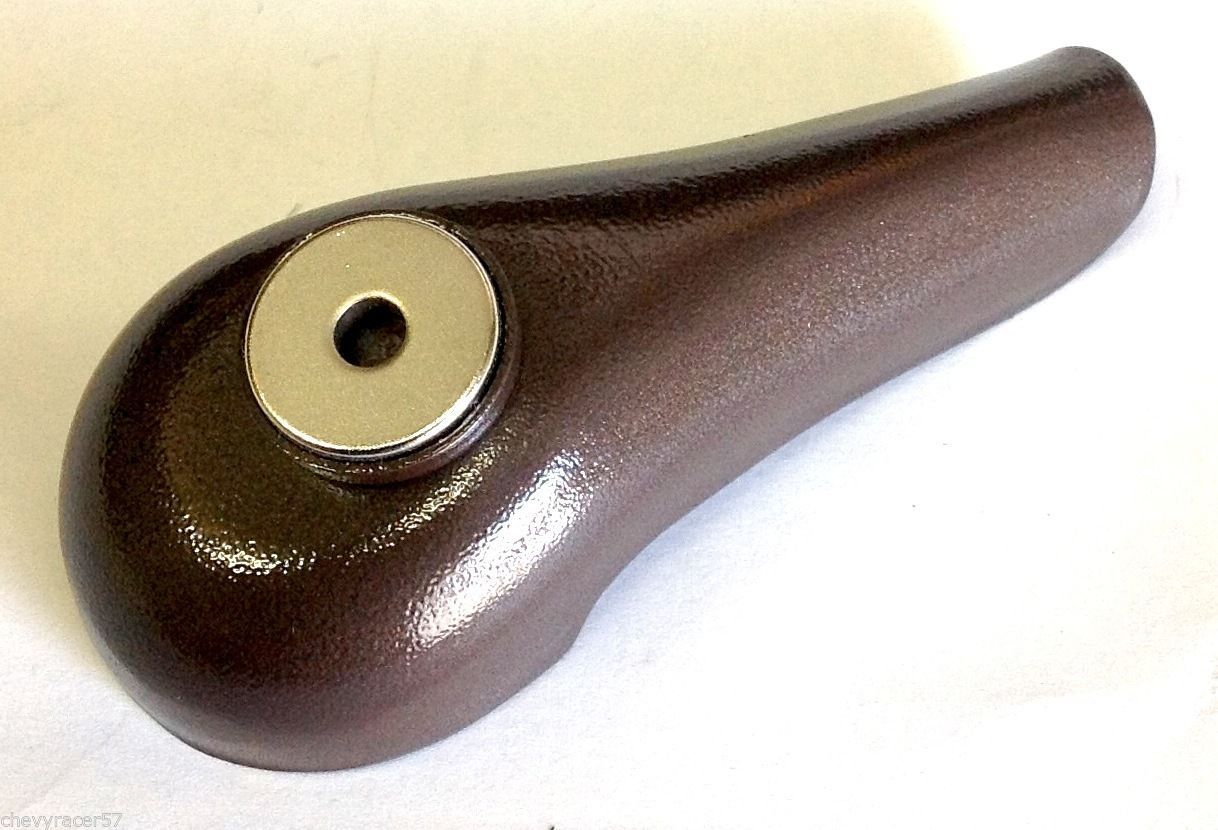 Vintage Automotive Car & Truck Dash Mounted Pipe Holder W